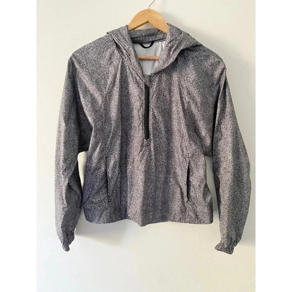 Lululemon Jacket Women’s 6 I Put A Shell On You - Picture 5 of 11